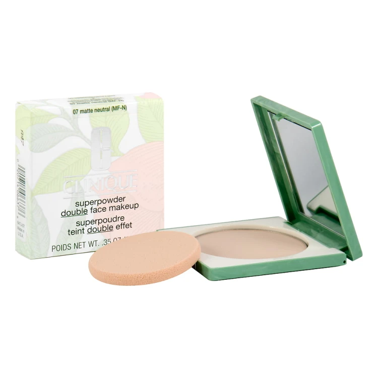 Clinique  Superpowder Double Face Makeup 07 Matte Neutral  pudrowy podkład w kompakcie 10 g nowa szata graficzna srebrna puderniczka